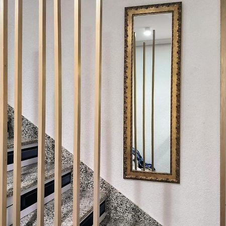 アルメリアLittle House In Centerアパートメント エクステリア 写真